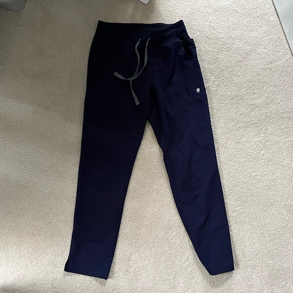 Womens FIGS navy blue scrub pant -XS petite - Picture 2 of 3